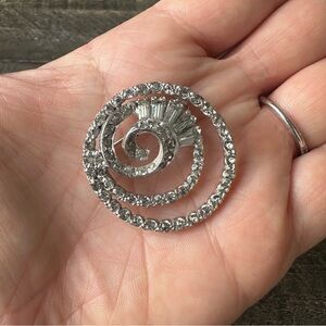 Vintage Keyes Rhinestone Brooch